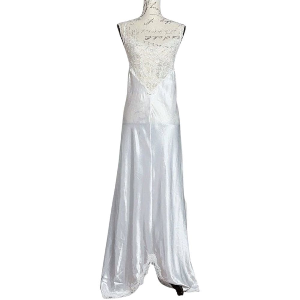 80s Vintage Victorian Lace Bridal Lingerie Lace White Nightgown